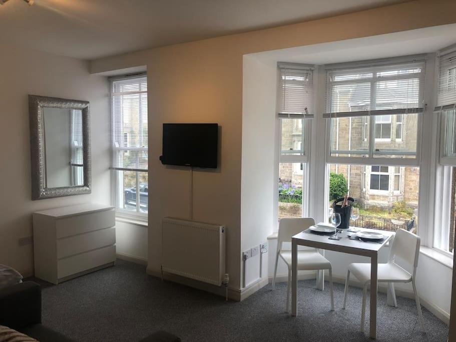 Newly Renovated Modern Studio Apartment Penzance Exteriér fotografie