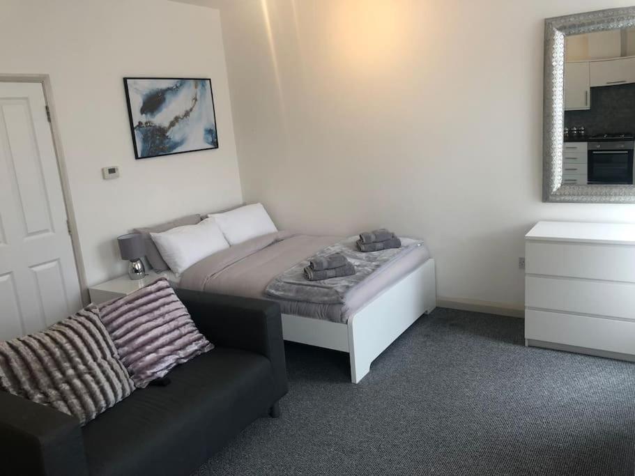 Newly Renovated Modern Studio Apartment Penzance Exteriér fotografie