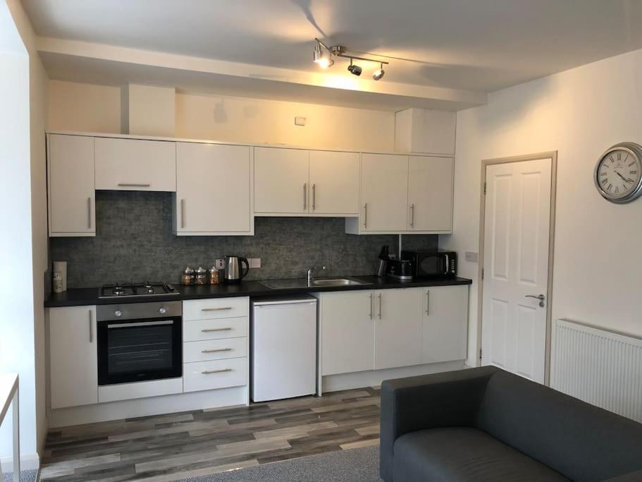 Newly Renovated Modern Studio Apartment Penzance Exteriér fotografie