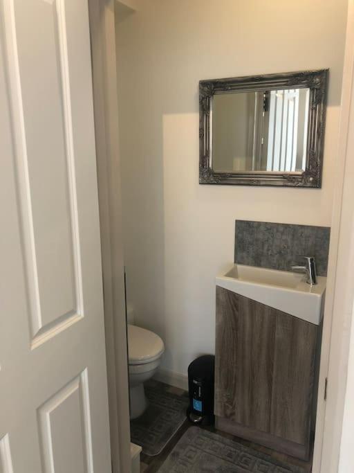 Newly Renovated Modern Studio Apartment Penzance Exteriér fotografie