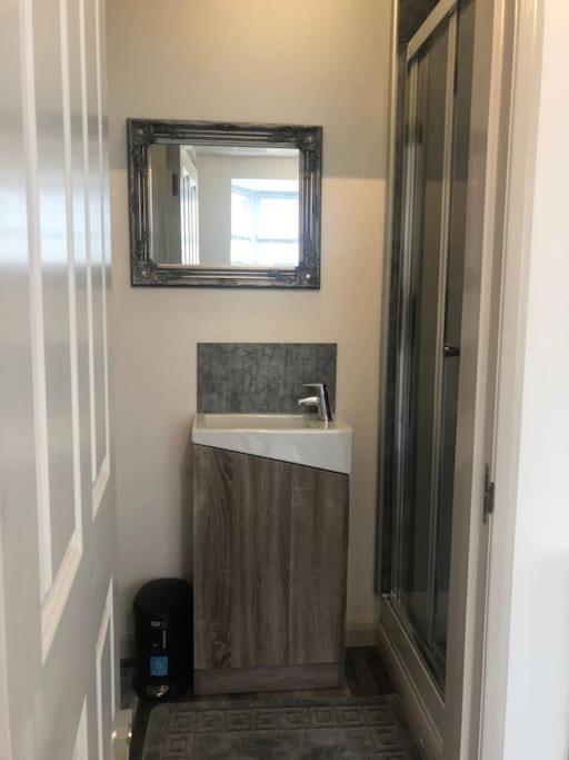 Newly Renovated Modern Studio Apartment Penzance Exteriér fotografie
